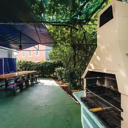 *xvi * Holiday home